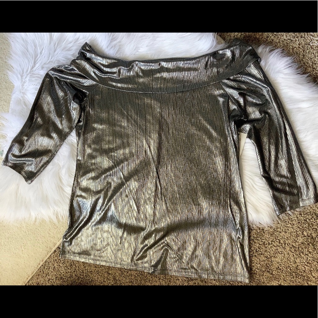 Brand New City Streets Black Silver Top Size Large